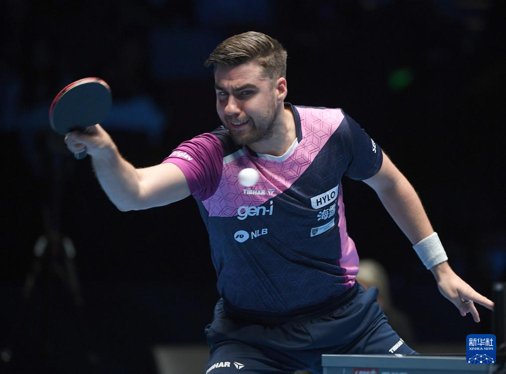 另一名备受 另一名备受