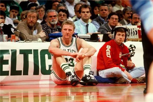 而快船则依 而快船则依