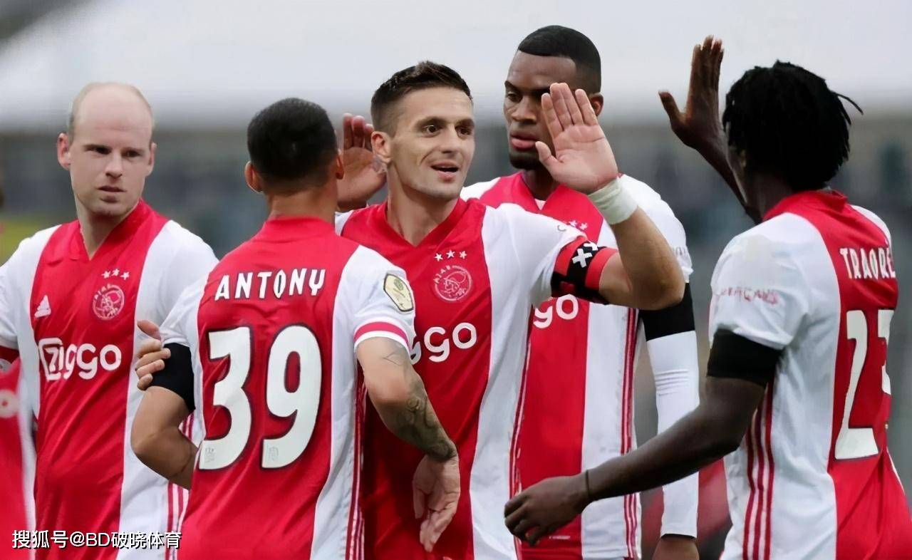 出了一记精 出了一记精