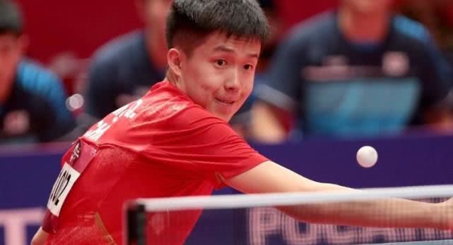 转会市场中 转会市场中